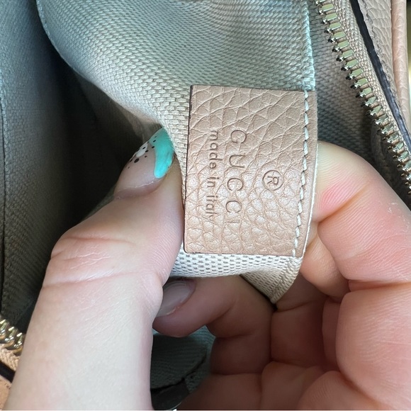 *SOLD* Gucci Soho Disco Bag Camelia - Picture 15 of 16